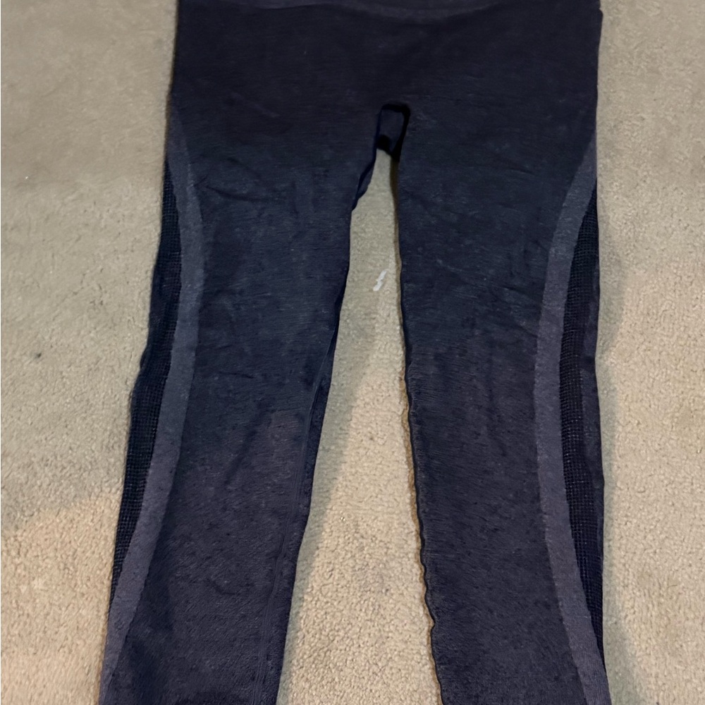 BETTER BODIES Black and Gray Leggings